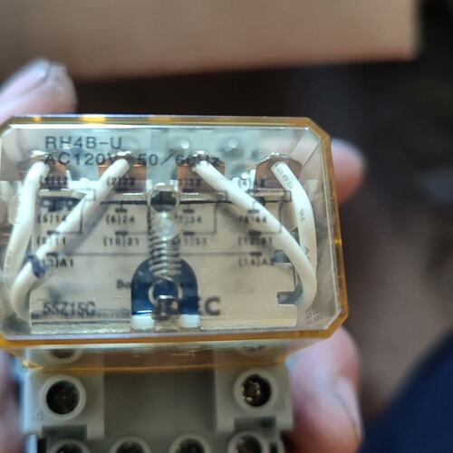 IDEC和泉继电器 RH4B-U议价