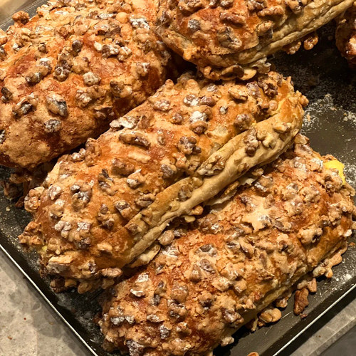 新鲜核桃马里奥面包营养早餐即食