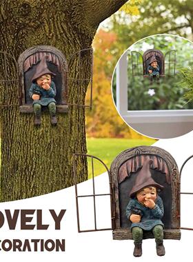 Creative Character Figurines Mischievous Garden Gnome Voyeur