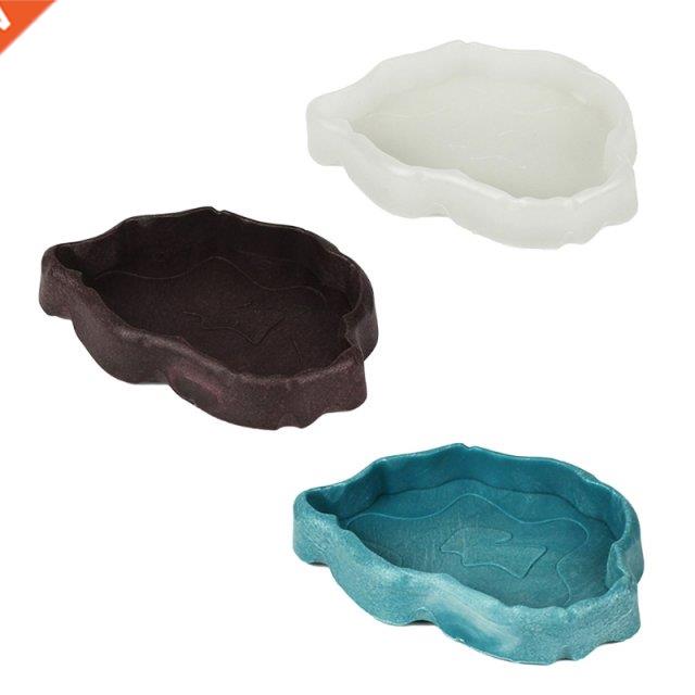 Reptile pet feeder, feeding bowl, dish, water dispenser for