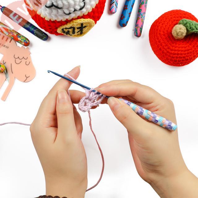 9pcs 2-6mm Colorful Soft Plastic Handle Alumina Crochet Hook
