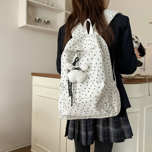 书包初中生女日系ins小众冷门不撞款小学生高中旅行轻便双肩背包