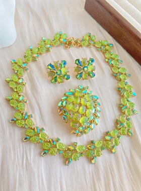 中古款嫩绿色月光熔岩项链