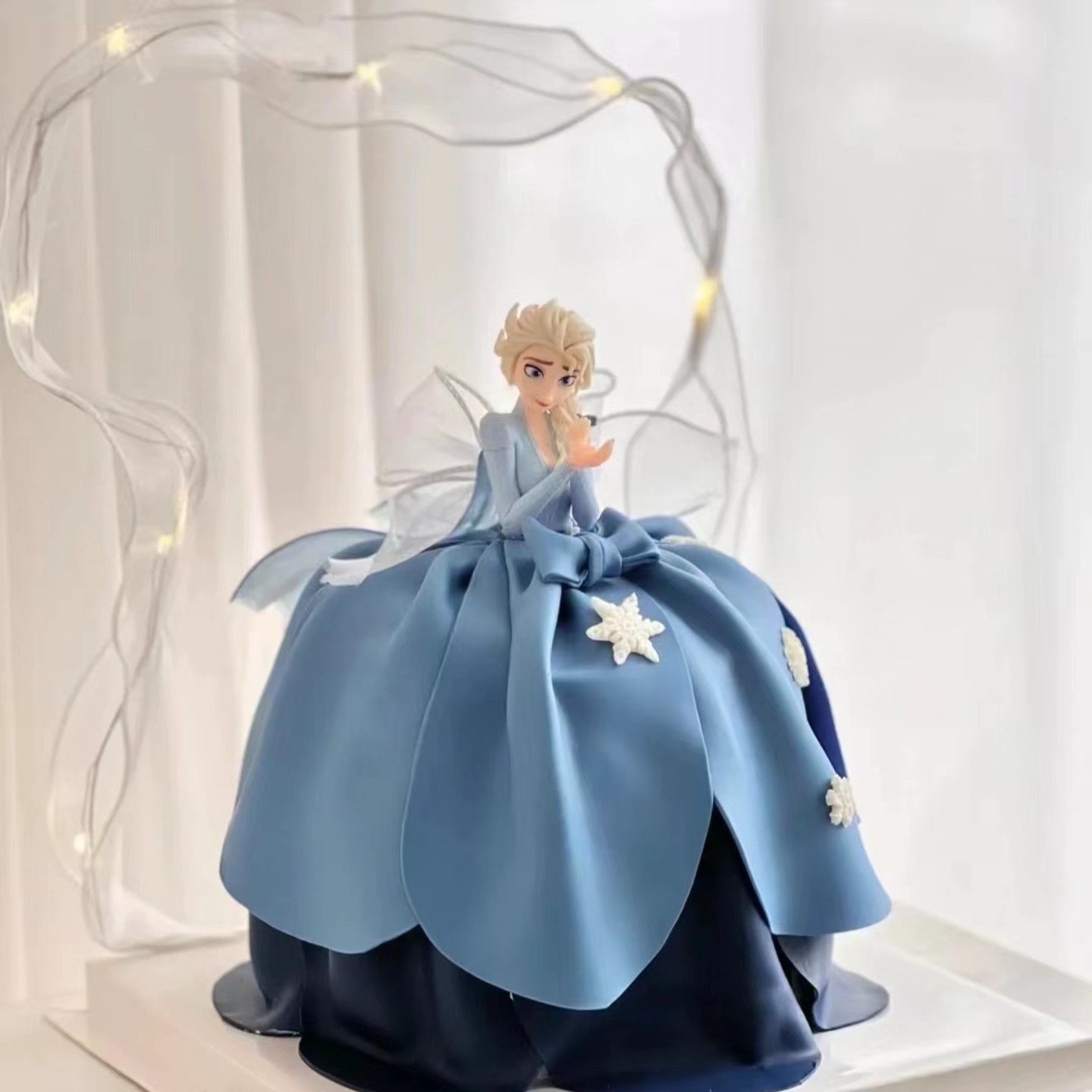 网红飘带大裙摆爱莎公主蛋糕装饰摆件艾莎公主裙蛋糕装饰雪花插件