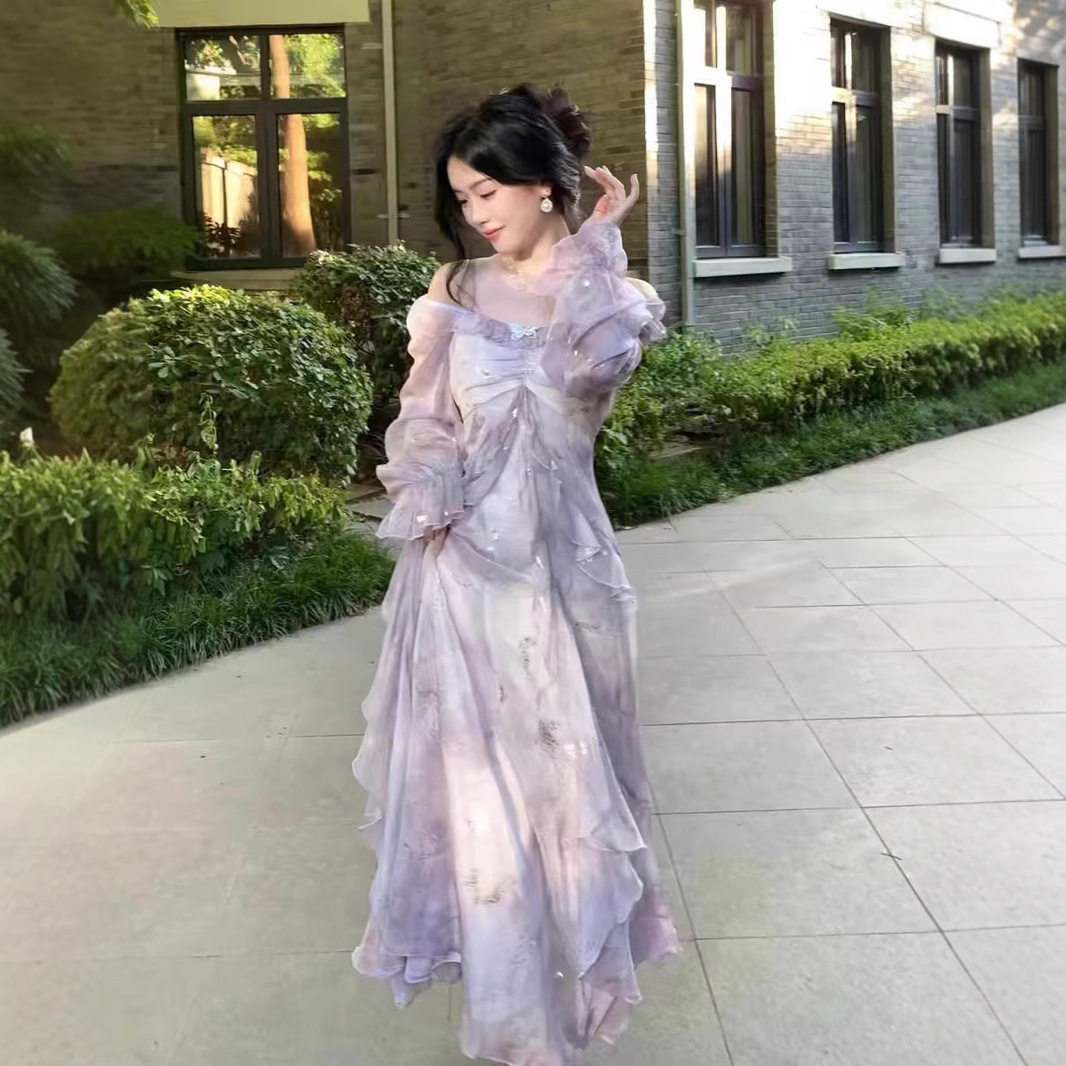 显气质仙女裙海边度假紫