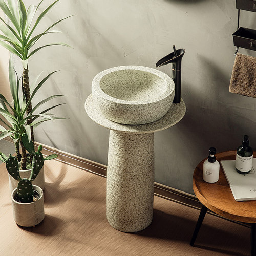 仿石头奶油风立柱盆户外室内皆宜