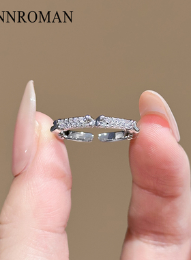 蝴蝶水晶戒指女镶钻高级感