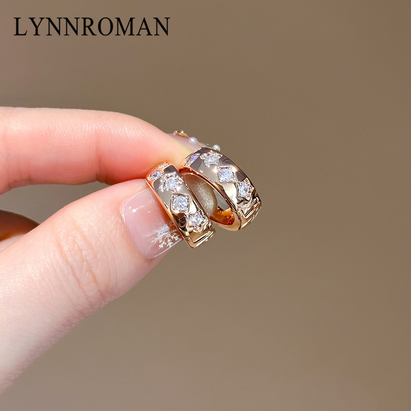 LYNNROMAN玫瑰金色圈圈耳钉女2026年新款高级感边缘耳圈耳环耳饰,饰品/流行首饰/时尚饰品新,耳钉,淘宝优惠券,粉丝福利购,淘宝优惠卷