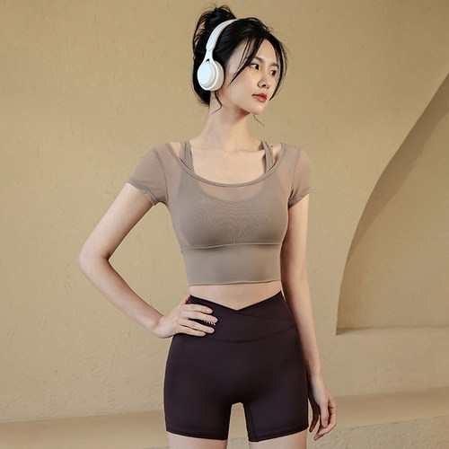 带胸垫短袖普拉提训练健身瑜伽服
