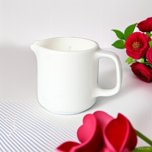 卧室节日白色精致椰子香味情侣不烫液体天然38-42度低温精油蜡烛