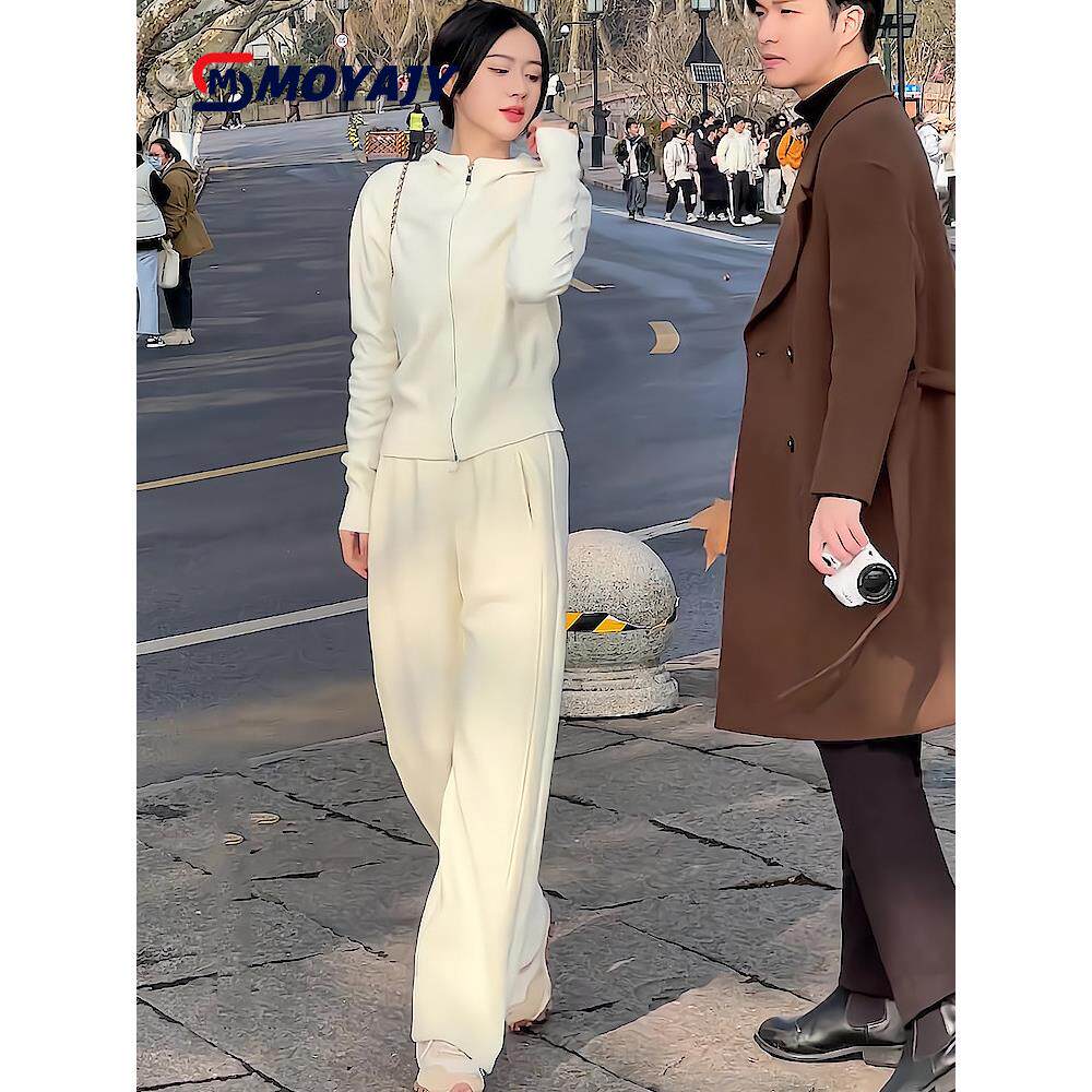 MOYAJY品牌休闲时尚运动套装秋纯色拉炼开衫显瘦减龄上衣两件套女