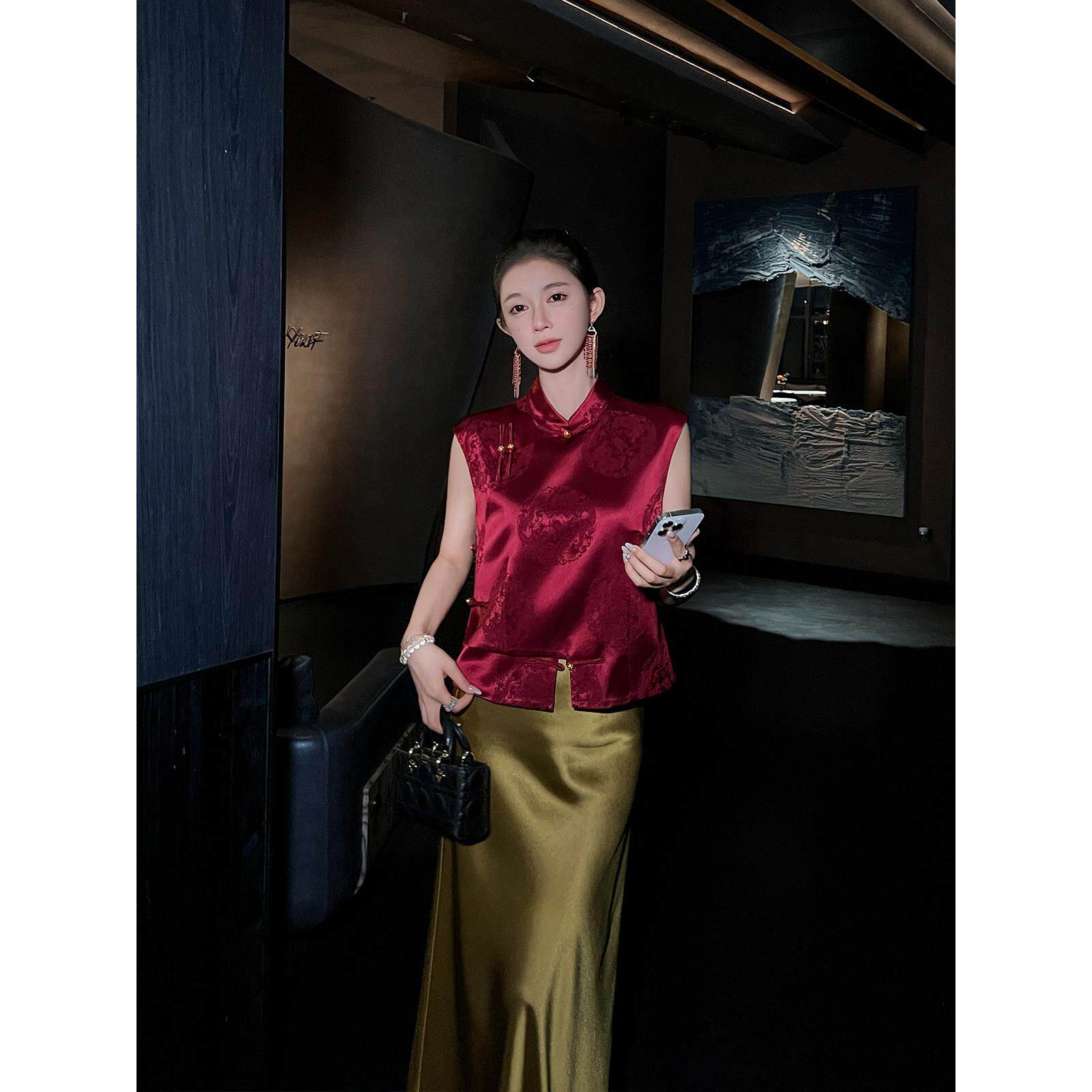 高级感红色新中式马甲背心女2025春秋季新款宽松国风立领上衣外套