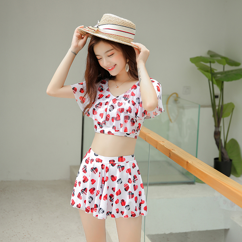 温泉少女聚拢遮肚显瘦大码游泳衣