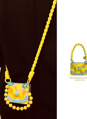 依维意 适用于华为PuraX手机壳黄色皮纹小马折叠屏novaFlip黄编织斜挎绳珍珠手链防摔OPPOFindN3Flip保护套