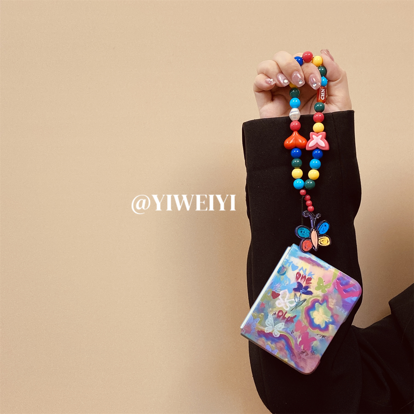 适用于华为折叠涂鸦蝴蝶手机么