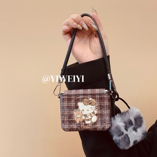 依维意 豹纹毛绒包razr60黑皮手提 适用于荣耀magicvflip2手机壳pocket2复古折叠屏格纹烫金kt三星zflip4时尚