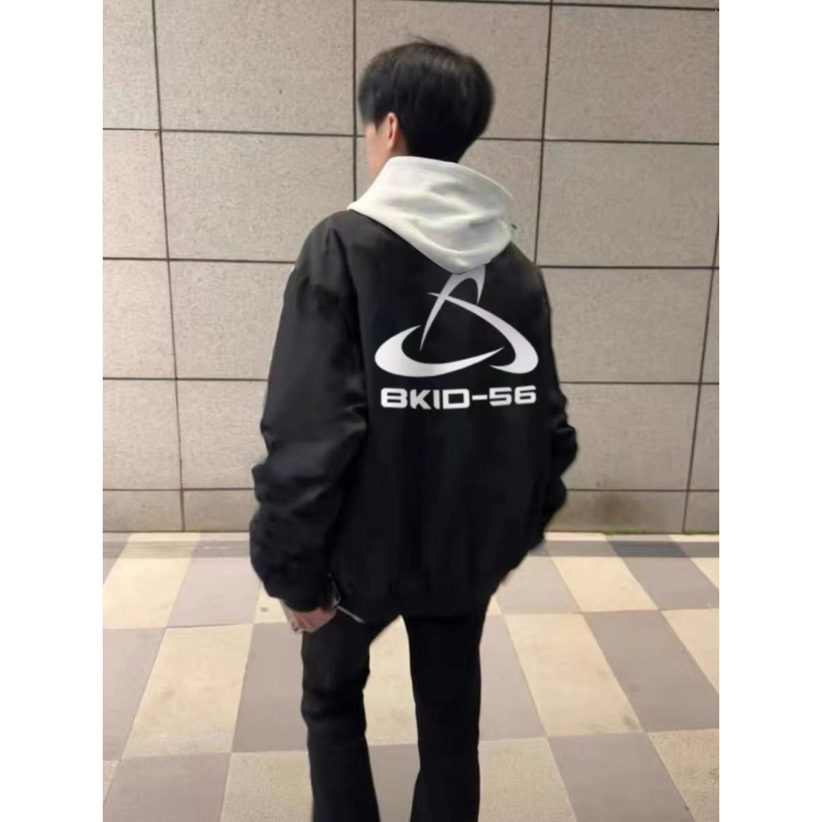 男款外套美式复古黑色字母印花棒球服春夏季潮牌痞帅飞行夹克上衣图片