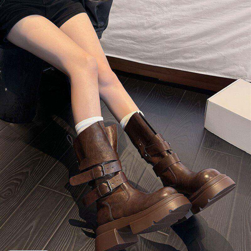 贾不假马丁靴女款2025新款秋季皮带扣百搭超火显瘦厚底增高短筒靴