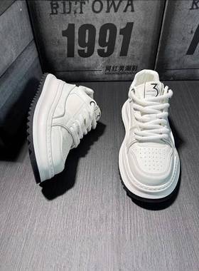 细节恰到好处Minimalism Aquaman简约轻便小白鞋男内增高厚底板鞋