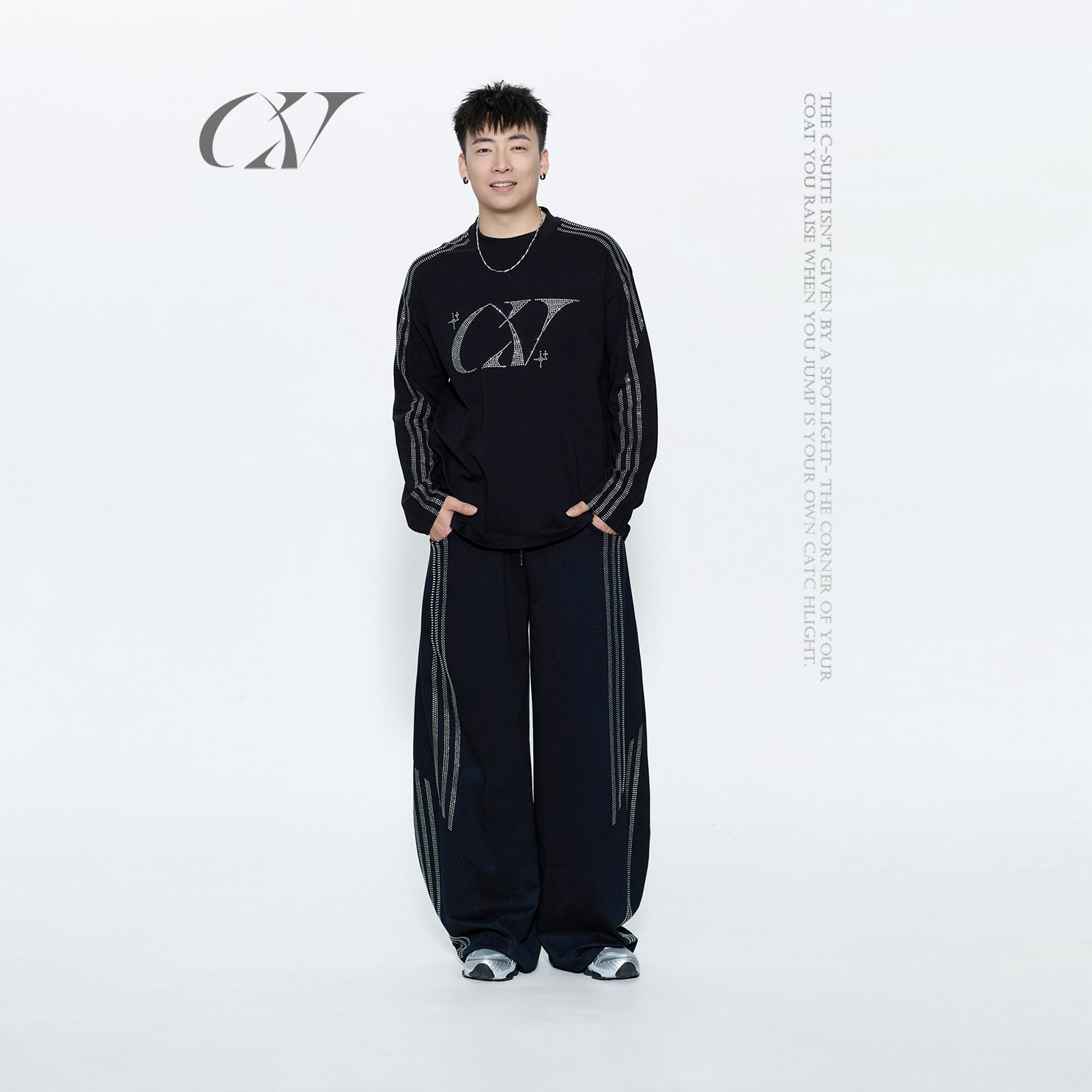 CV新广场舞潮牌"大英子同款"嘻哈套装中性烫钻上衣运动裤潮