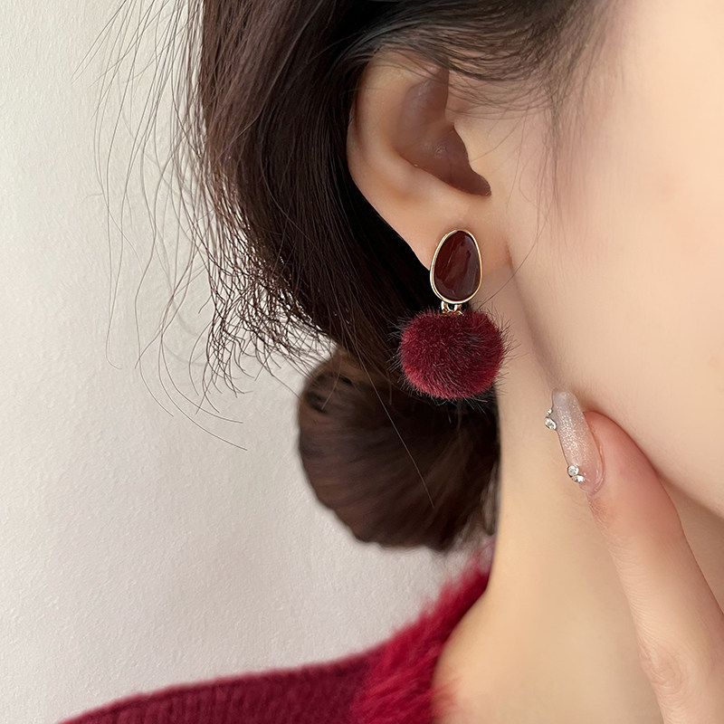 新年款 红色滴釉红色毛球喜庆S925纯银耳钉气质高级蚊香盘耳夹女