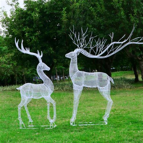 户外不锈钢镂空梅花鹿雕塑草坪公园林售楼部发光线条仿真动物摆件