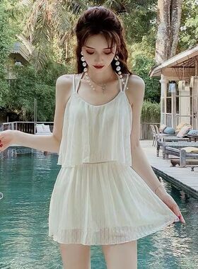 连体泳衣女2024年新款温泉保守遮肚子显瘦韩版网红白色玩水游泳衣
