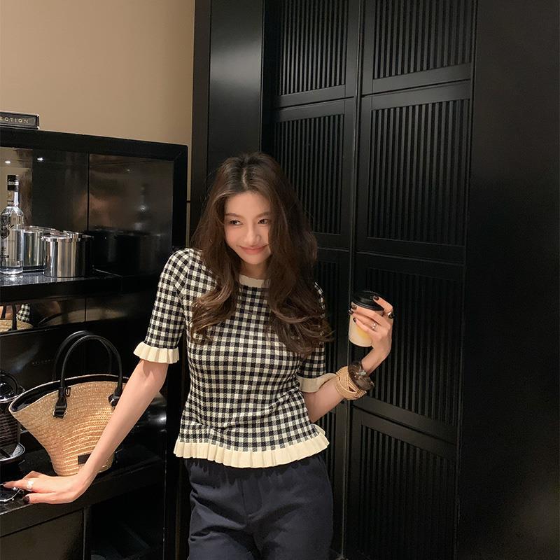 龙喜儿复古黑白格子软糯针织毛衫女春夏装2025新款荷叶边短袖上衣