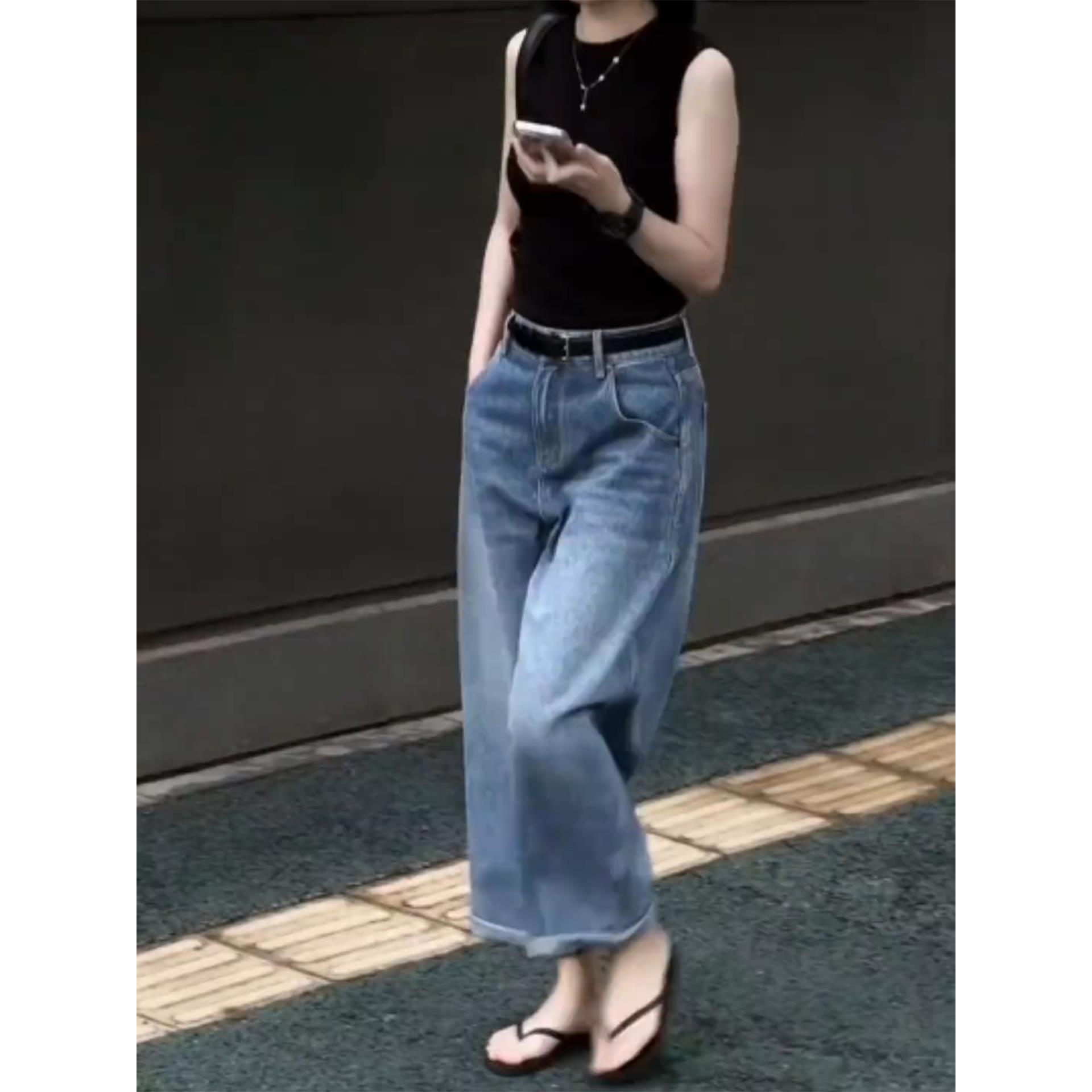 潮牌时尚感欧货阔腿牛仔裤女新款大码梨形身材高腰显瘦九分奶奶裤