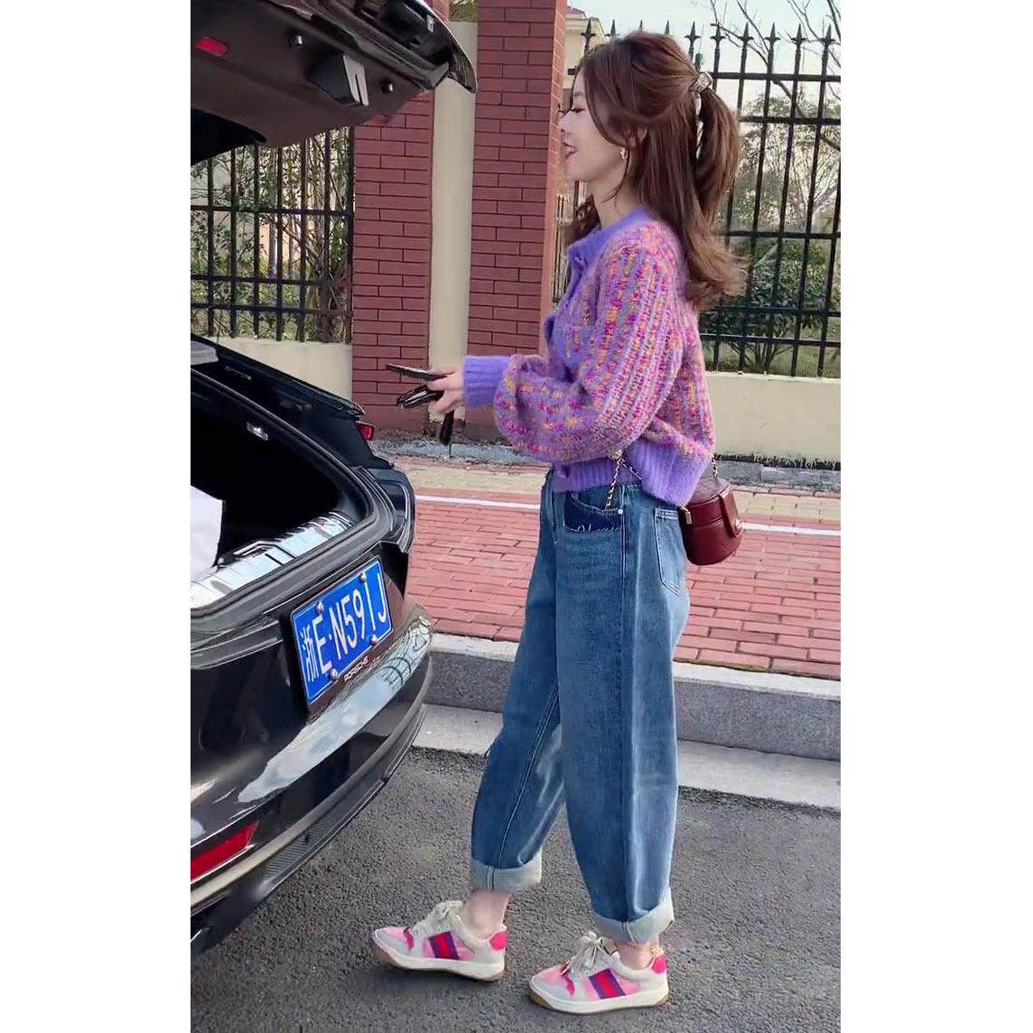LILY MOST别致高级感紫色毛衣开衫配牛仔裤女潮港风两件套