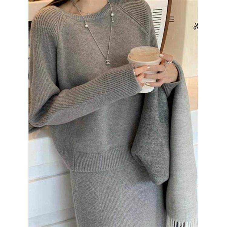 ROUJE ESVIP高级气质针织羊绒衫套装女秋冬流行风格半山裙两件套