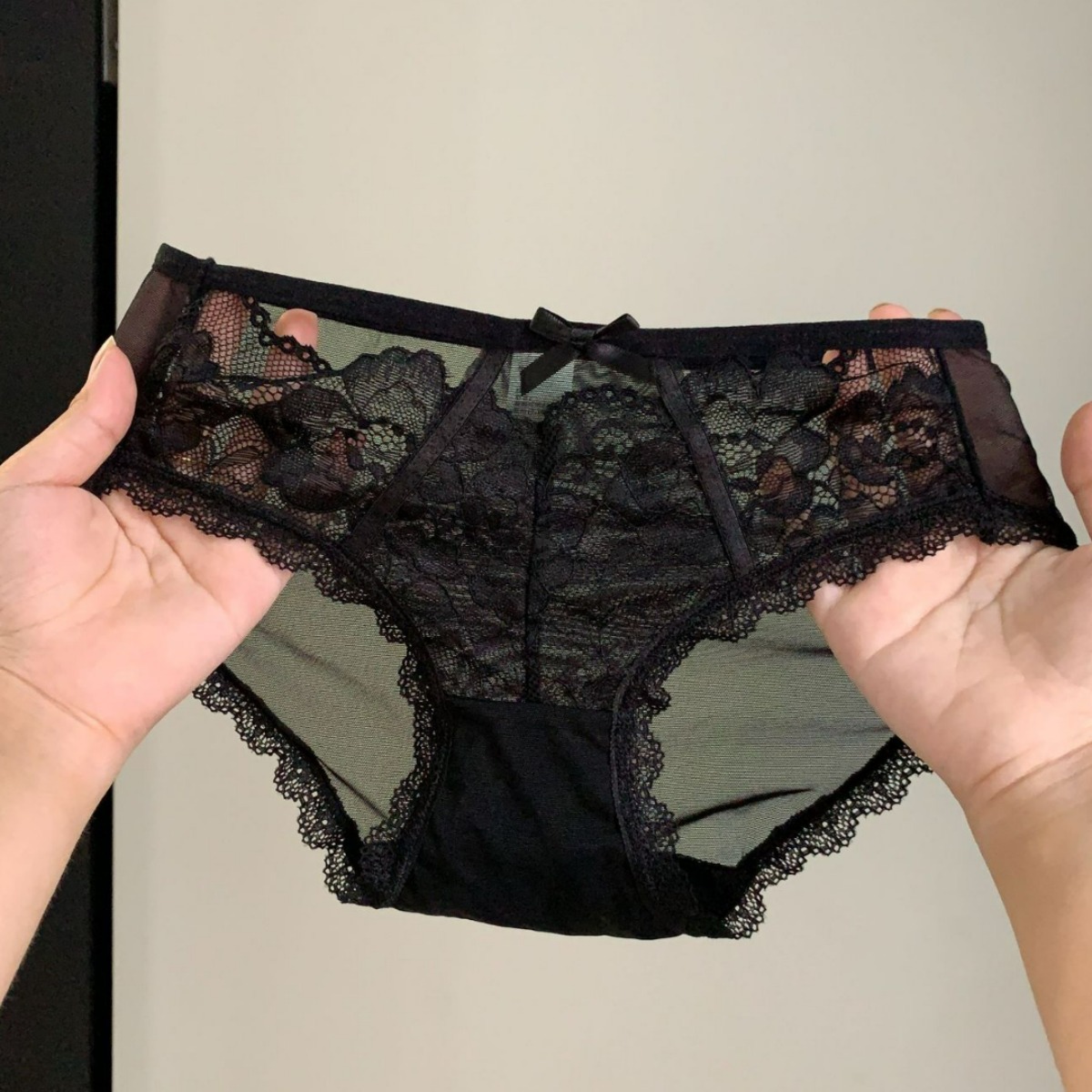 法式轻奢蕾丝内裤女2025新款低腰透气无痕夏季薄款镂空三角裤少女