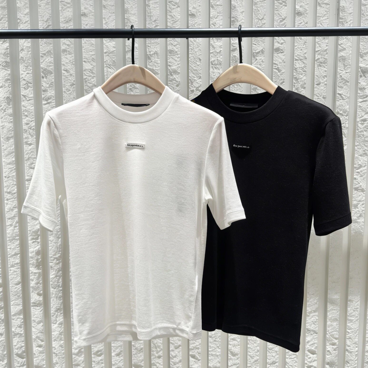 【C系列】正品短袖T恤2026夏新品天丝醋酸小圆领正肩MBF2TEE004