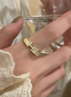 一恋精致滴釉工艺戒指女复古时尚叠戴交叉H字母开口指环食