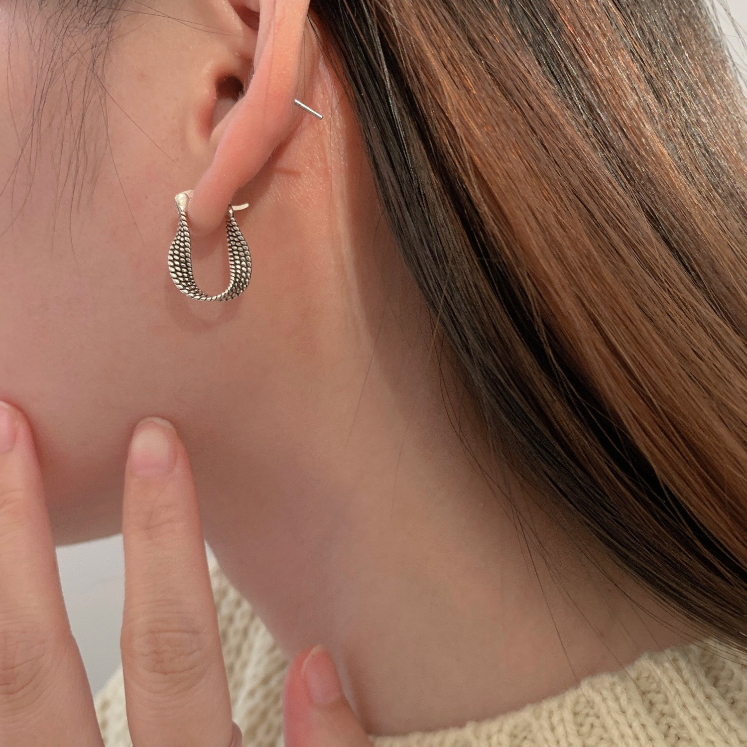 一恋个性麻花耳环女复古时尚嘻哈莫比乌斯耳圈耳扣摇滚重工耳饰