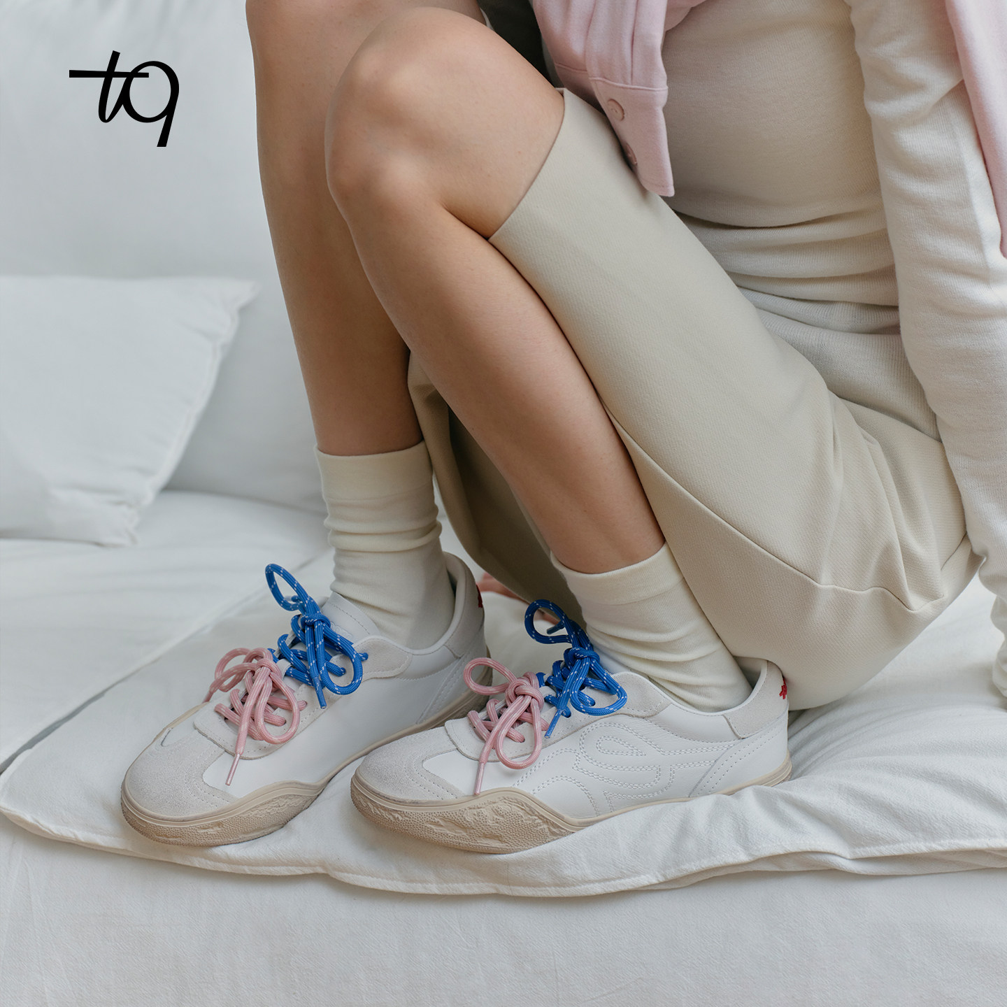 Talitaqoom2026年春季新款双色系带刺绣小白脏脏鞋百搭德训鞋tq女,女鞋,德训鞋,淘宝优惠券,粉丝福利购,淘宝优惠卷