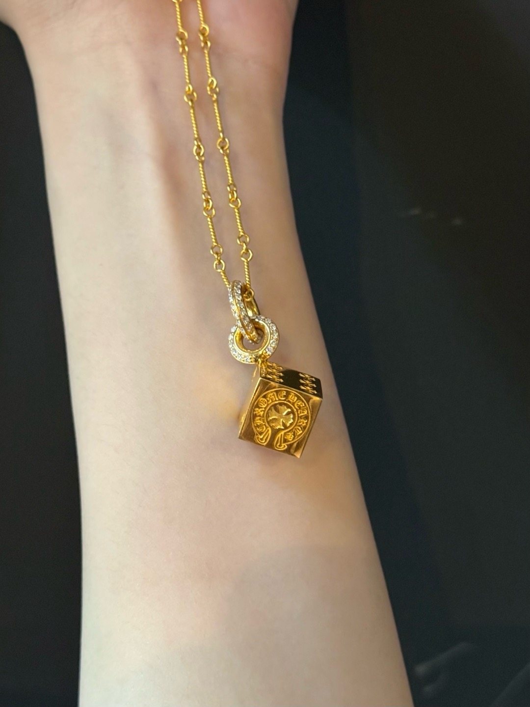 十字架骰子吊坠黄金镶嵌999足金,黄金,定价黄金吊坠,淘宝优惠券,粉丝福利购,淘宝优惠卷