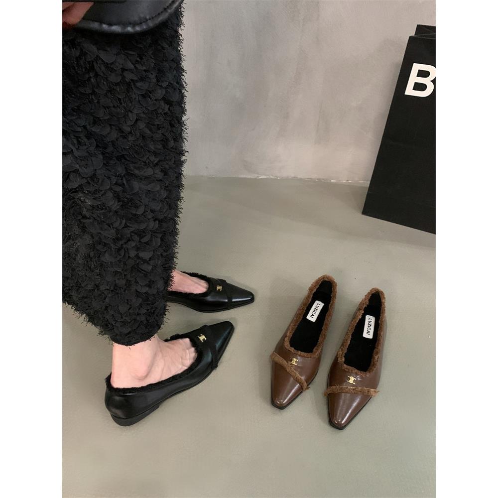 香港高级感覆古小香风尖头小皮鞋女鞋2025冬季浅口鞋加绒保暖单鞋