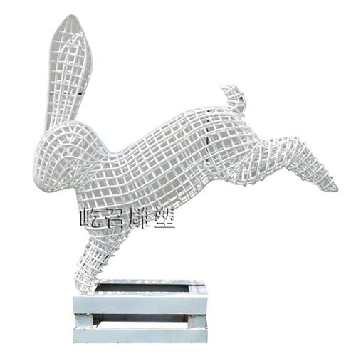 不锈钢镂空小鸟雕塑金属铁艺编织天鹅兔子小动物园林绿地景观摆件