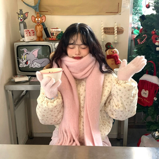 韩系粉色仿马海毛围巾女冬季保暖氛围感流苏披肩高级感加厚围脖潮