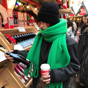 纯色显白圣诞绿色加厚围巾女秋冬季百搭仿马海毛保暖克莱茵蓝围脖