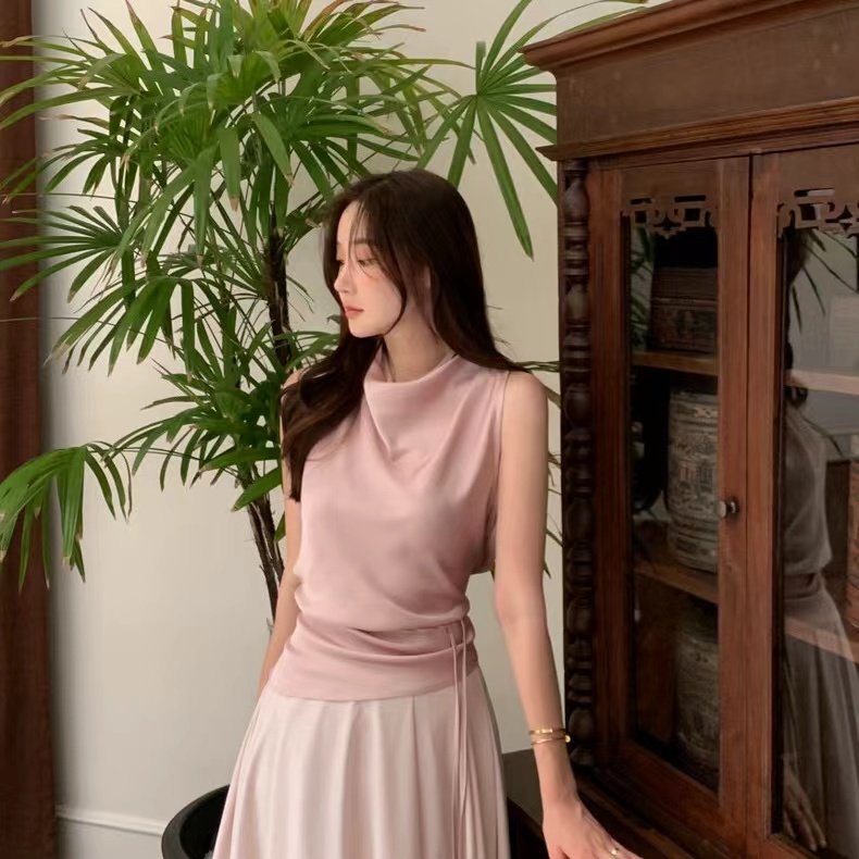 frill缎面荡领气质无袖上衣