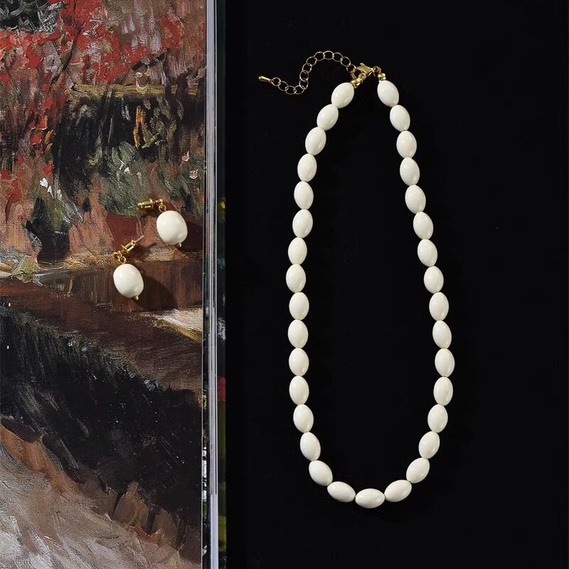 奶油白琥珀石椭圆串珠项链女欧美轻奢小众设计高级感锁骨链耳环