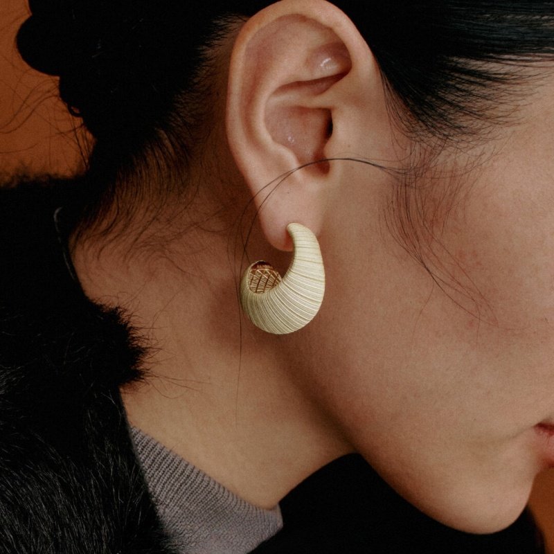 弯月弧形金属拉丝耳环女秋冬轻奢小众设计高级感复古气质耳钉耳饰,饰品/流行首饰/时尚饰品新,耳环,淘宝优惠券,粉丝福利购,淘宝优惠卷