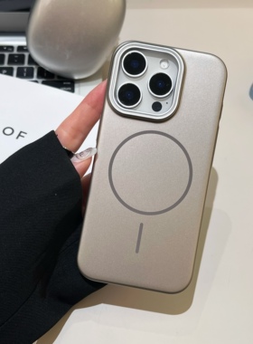 磁吸PC金属漆适用于苹果16promax钛灰色手机壳iPhone15Pro简约质感14plus13超薄磨砂12防滑保护套男女ins韩版