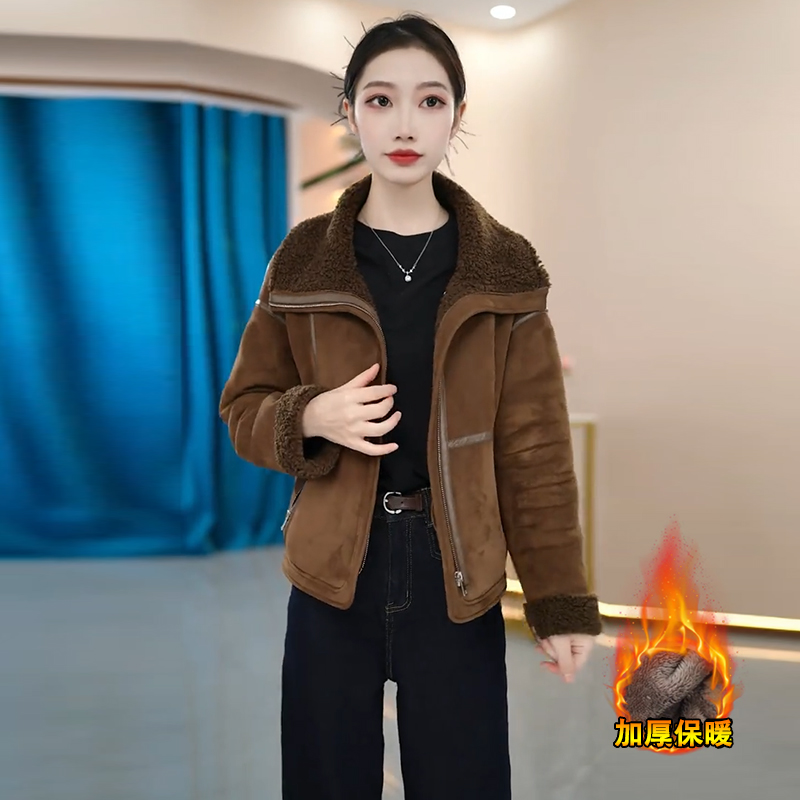 皮毛一体时尚短外套女2025冬新款
