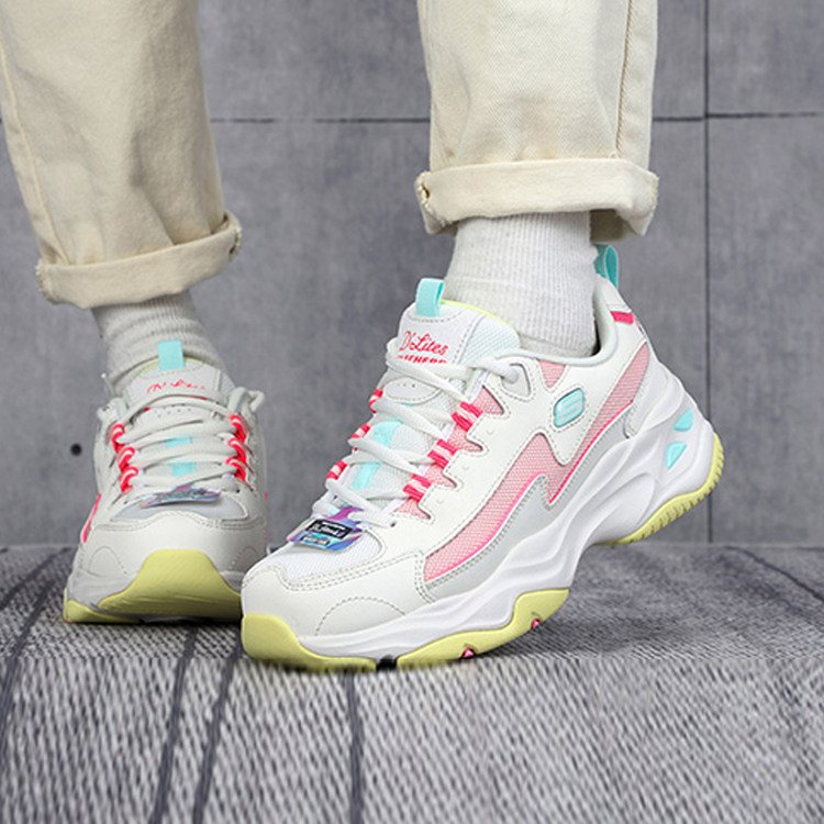 时代少年团同款Skechers女