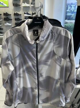 SKECHERS斯凯奇男装夏季男子时尚舒适速干连帽梭织外套P224M007