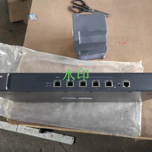 TP-LINK   TL-ER6110 企业VPN级路由器议价