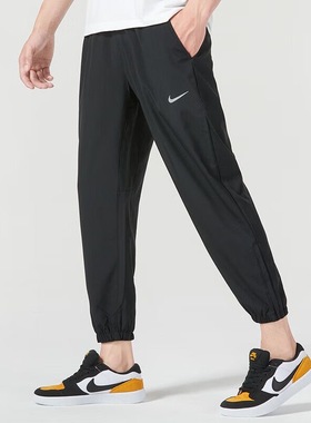 Nike 男款品牌印花logo亲肤透气休闲长裤束脚裤FB7498-010